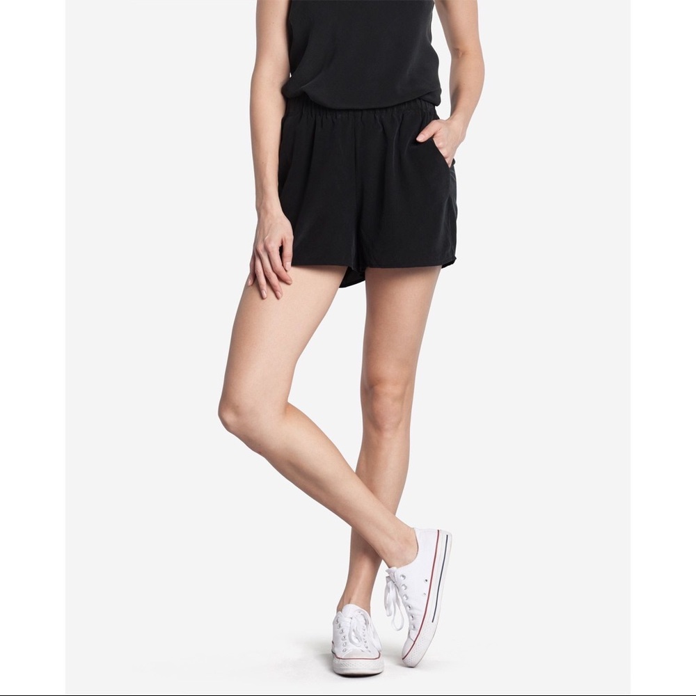 Grana 100% Chinese Silk Loose Shorts